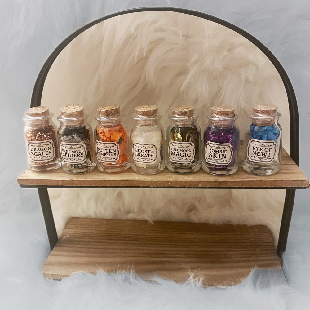 ✂️Bullseye Target Halloween Collection of spell bottles